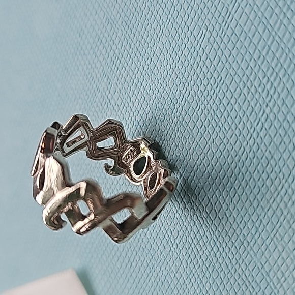 Hugs and kisses band - Picture 3 of 4